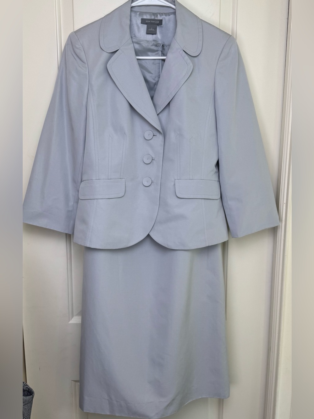 Ann Taylor Size 2 Silk Blend Blue Gray Dress Blazer 2 Piece Suit Set